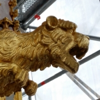 Vergoldungen, Schöner Brunnen (ausgeführt als Mitarbeiter eines Restauratorenteams)